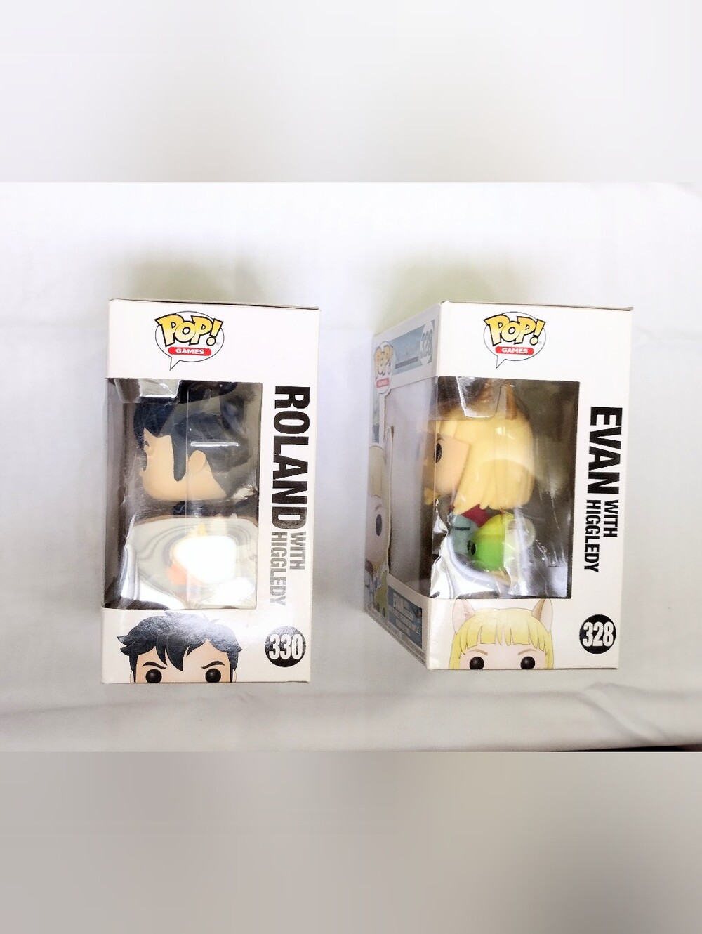 Funko Pop! Ni no Kuni II Roland #330 & Evan Vinyl #328 Figures - Picture 6 of 13
